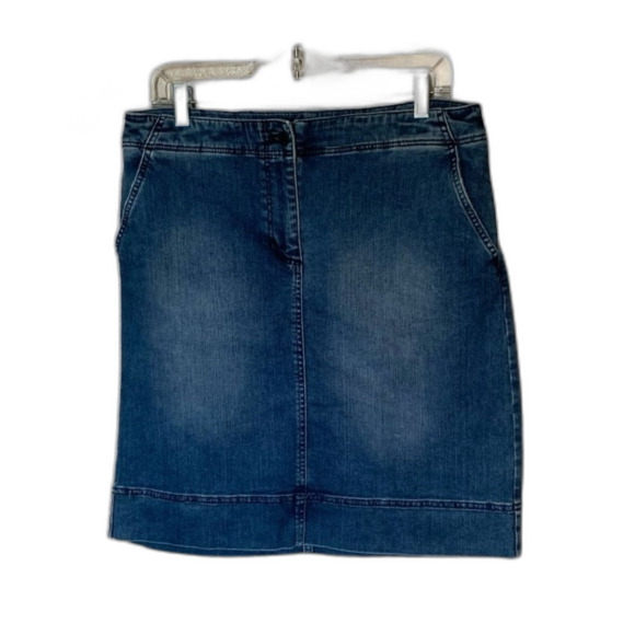 Talbots Blue Denim Mini Jean Skirt with Button and Zip Closure Size 8 - Picture 1 of 8